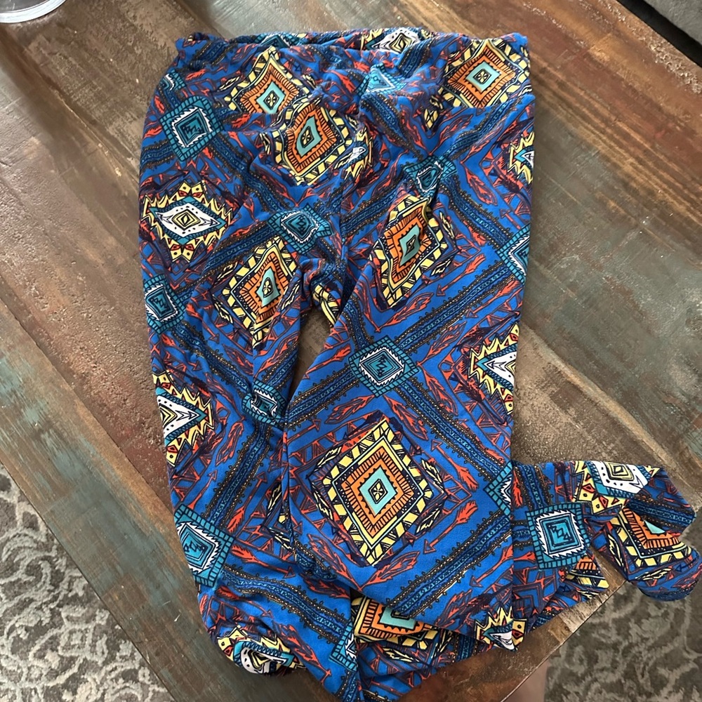LulaRue capri pants